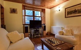 Centre Lodge